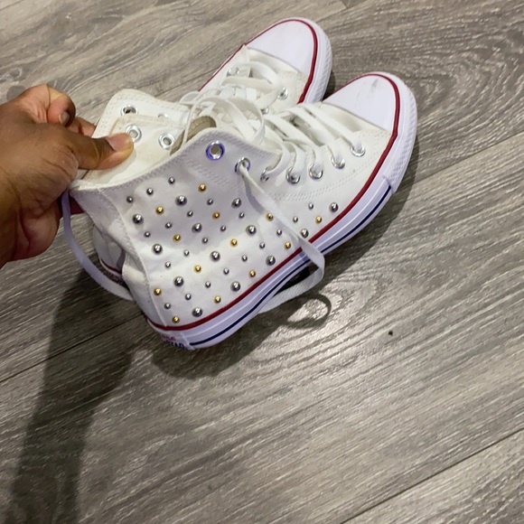 Converse - Picture 2 of 2